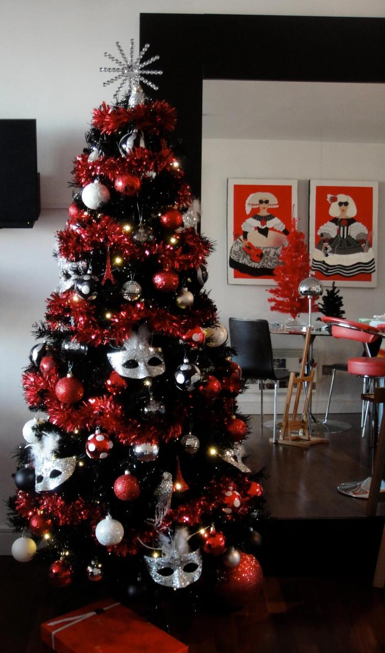 black christmas tree decor ideas 38 Black Christmas Tree Decorations Ideas Decoration Love