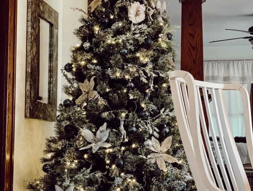 black christmas tree decor ideas 47 Black Christmas Tree Decorations to Modernize Your Décor