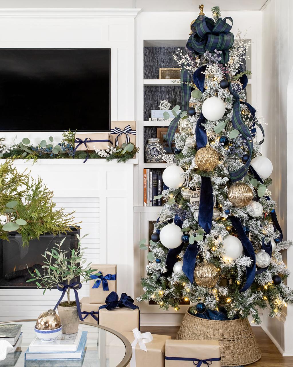 blue and white christmas decor Blue and White Christmas Decor in Our Living Room The Creek Line Hou