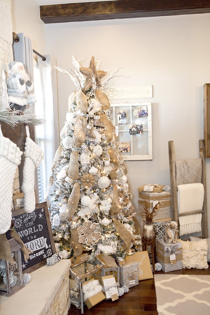 all white christmas tree decor 8 Beautifully Decorated White Christmas Trees