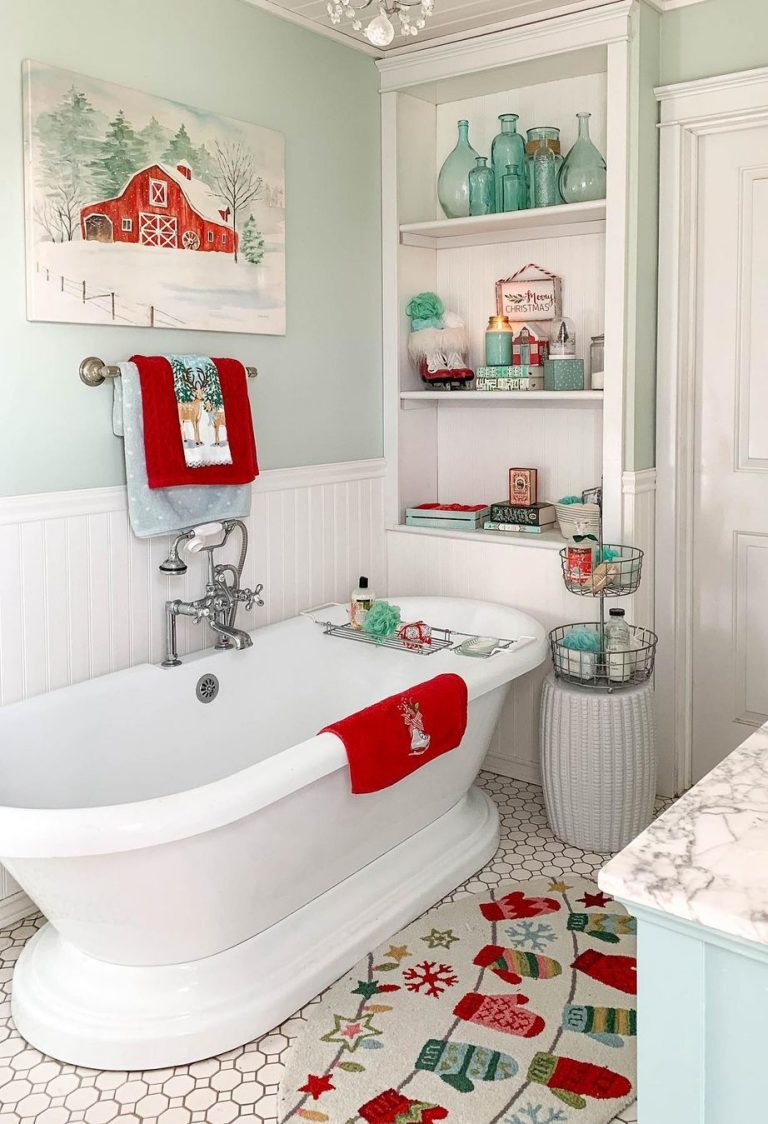 christmas decor for the bathroom 10 Essential Christmas Bathroom Decorations