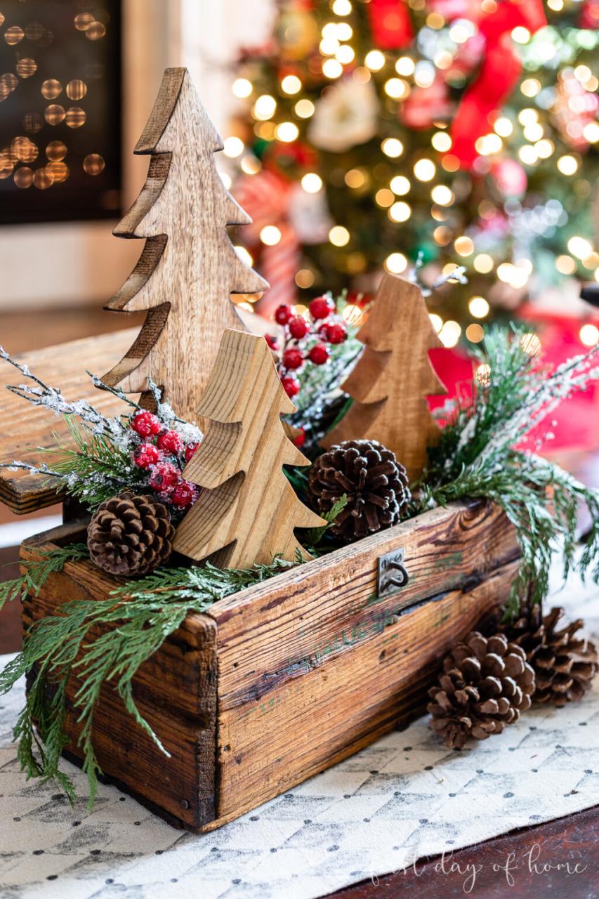 coffee table christmas decor How to Style the Best Christmas Coffee Table Decor