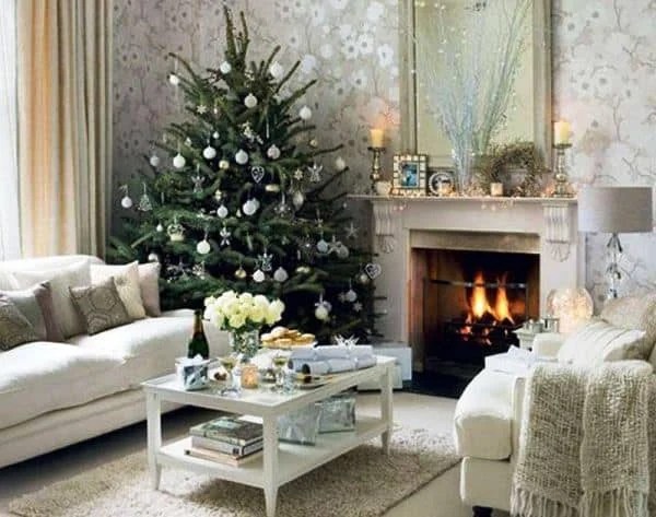 trending christmas decor 2024 Christmas Decor Ideas 2024