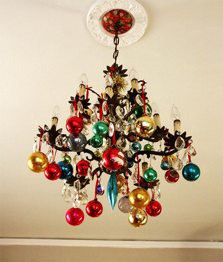 chandelier decor for christmas 40+ Stunning Christmas Chandeliers Art & Home