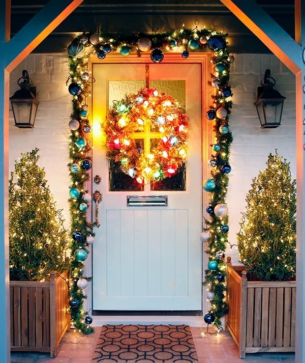 christmas decor for front doors Christmas Decorations Front Door Ideas