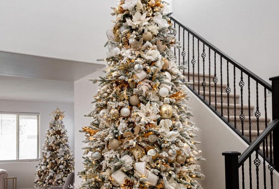 white silver gold christmas decor How To Decorate An Elegant White And Gold Christmas Tree, 47 OFF