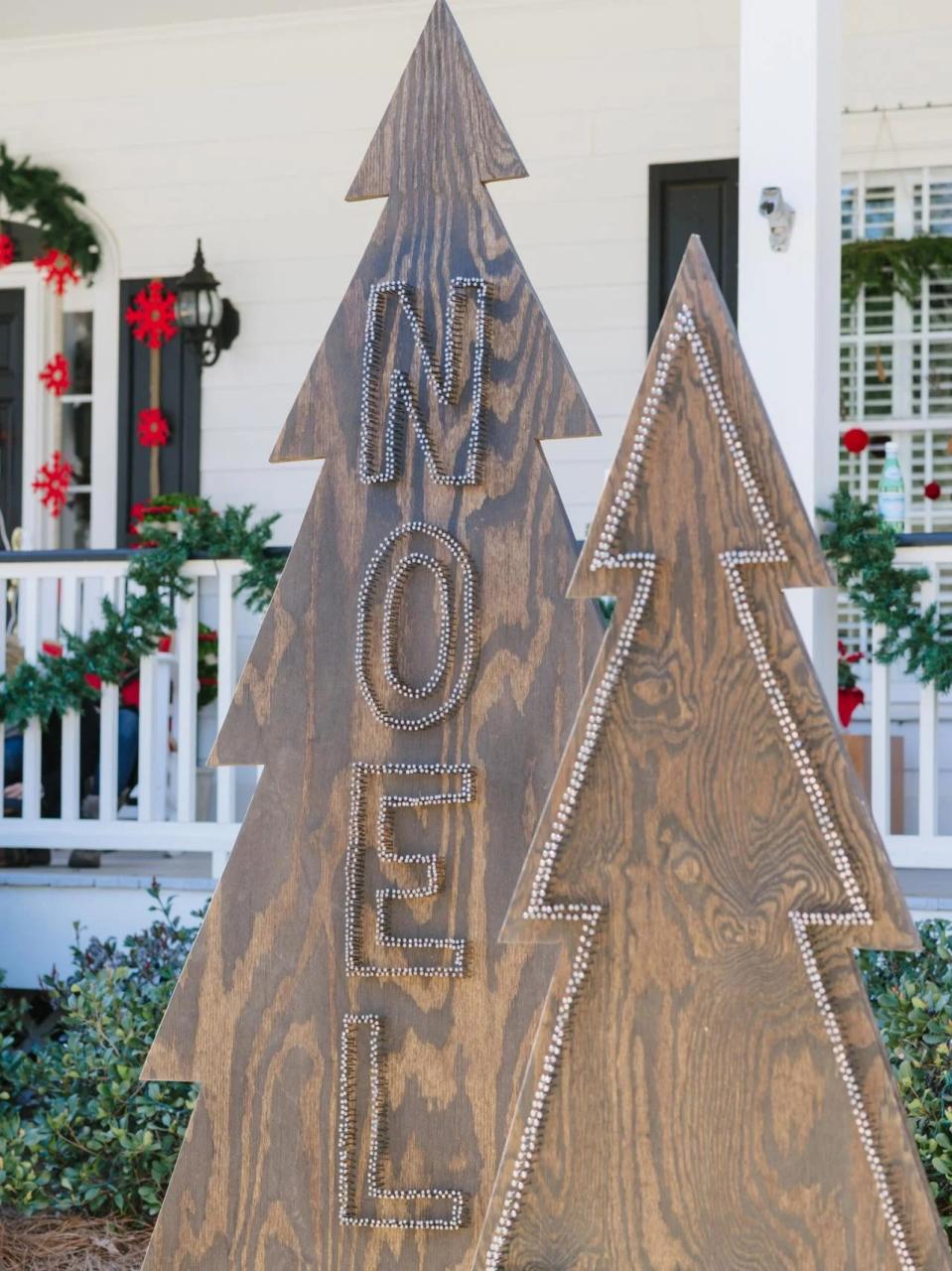 wooden christmas tree decor 30 Stunning Wooden Christmas Decorations Ideas Decoration Love