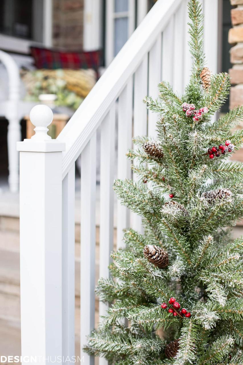 small porch christmas decor Small Porch Christmas Decorating Ideas Grow Capassicer