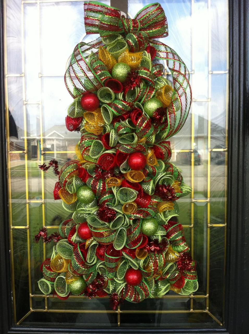 christmas tree with mesh decor 44 Awesome Christmas Tree Decorations With Mesh Decoration Love