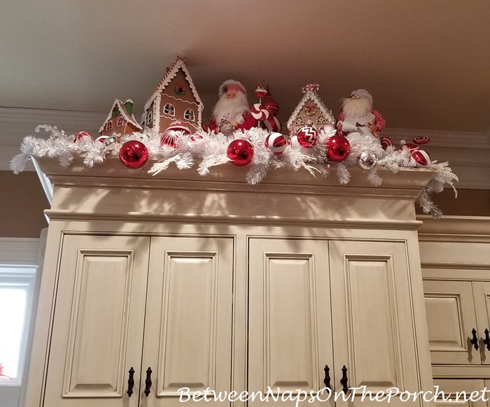 christmas decor for top of kitchen cabinets Stylish christmas decoration for kitchen to spruce up your kitchen