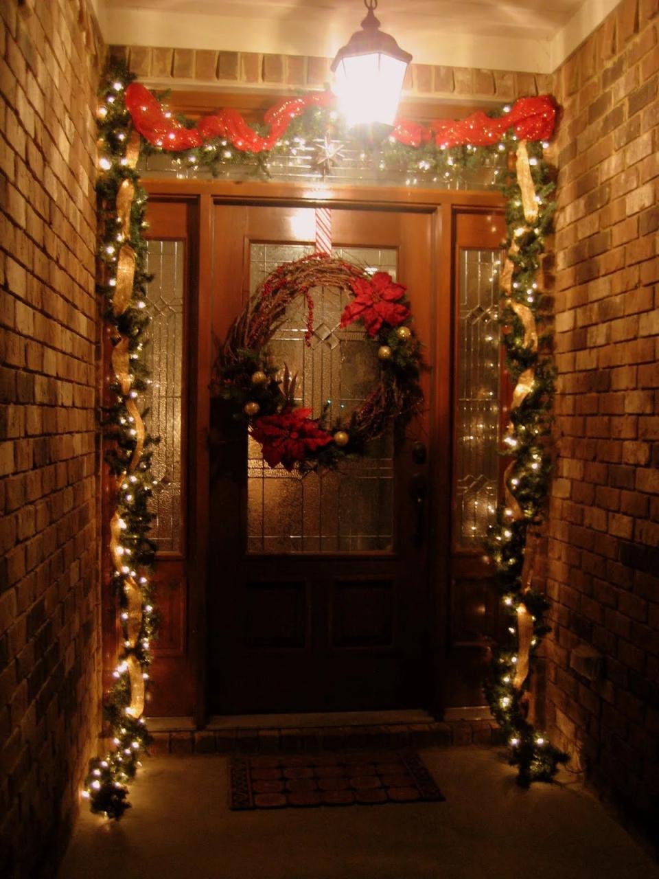 christmas decor for front door ideas 35 Front Door Christmas Decorations Ideas