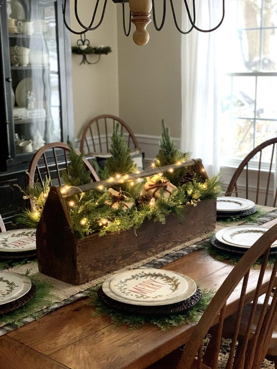 farmhouse christmas table decor Rustic Farmhouse Christmas Table Decor Ideas Cozy Holiday Table Setting Tips Bricks 'n Blooms