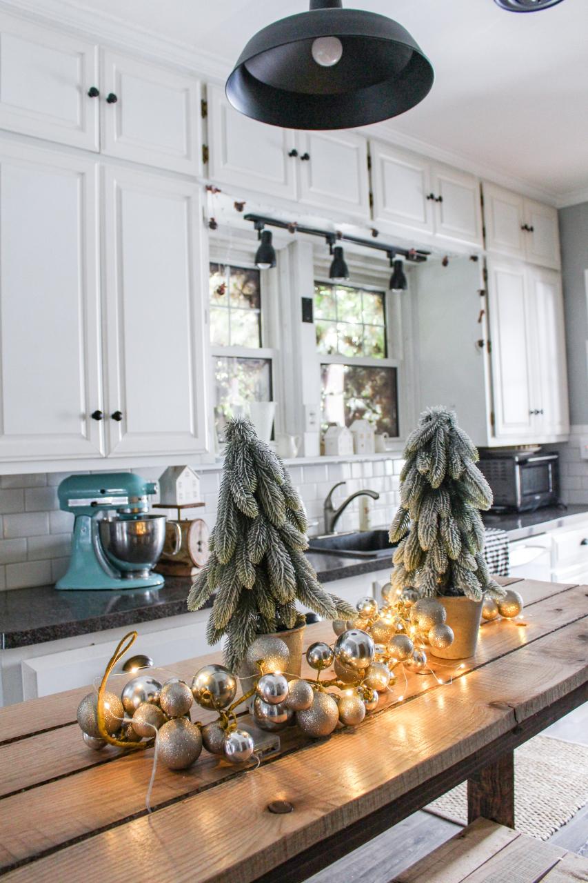 christmas decor for kitchen island Christmas Decor Ideas for the Kitchen — Aratari At Home