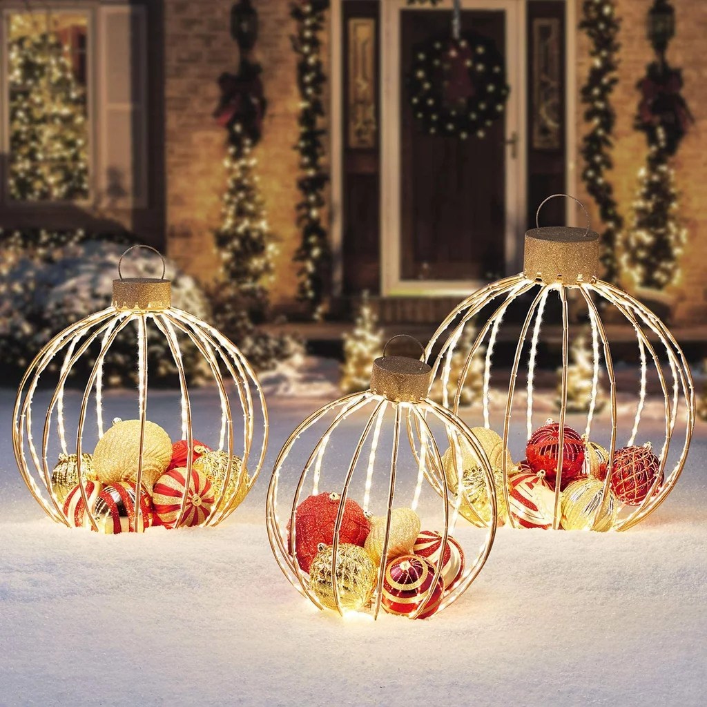 light up christmas decor outdoor LED Christmas Holiday Lighted Twinkling 3pcs Oversize Ornaments Large Outdoor Ornaments