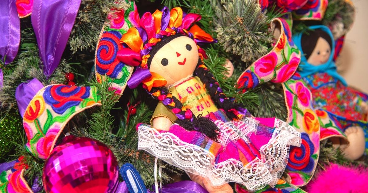 christmas decor in mexico 50+ Best Christmas in Mexico Traditions & Customs (2024)