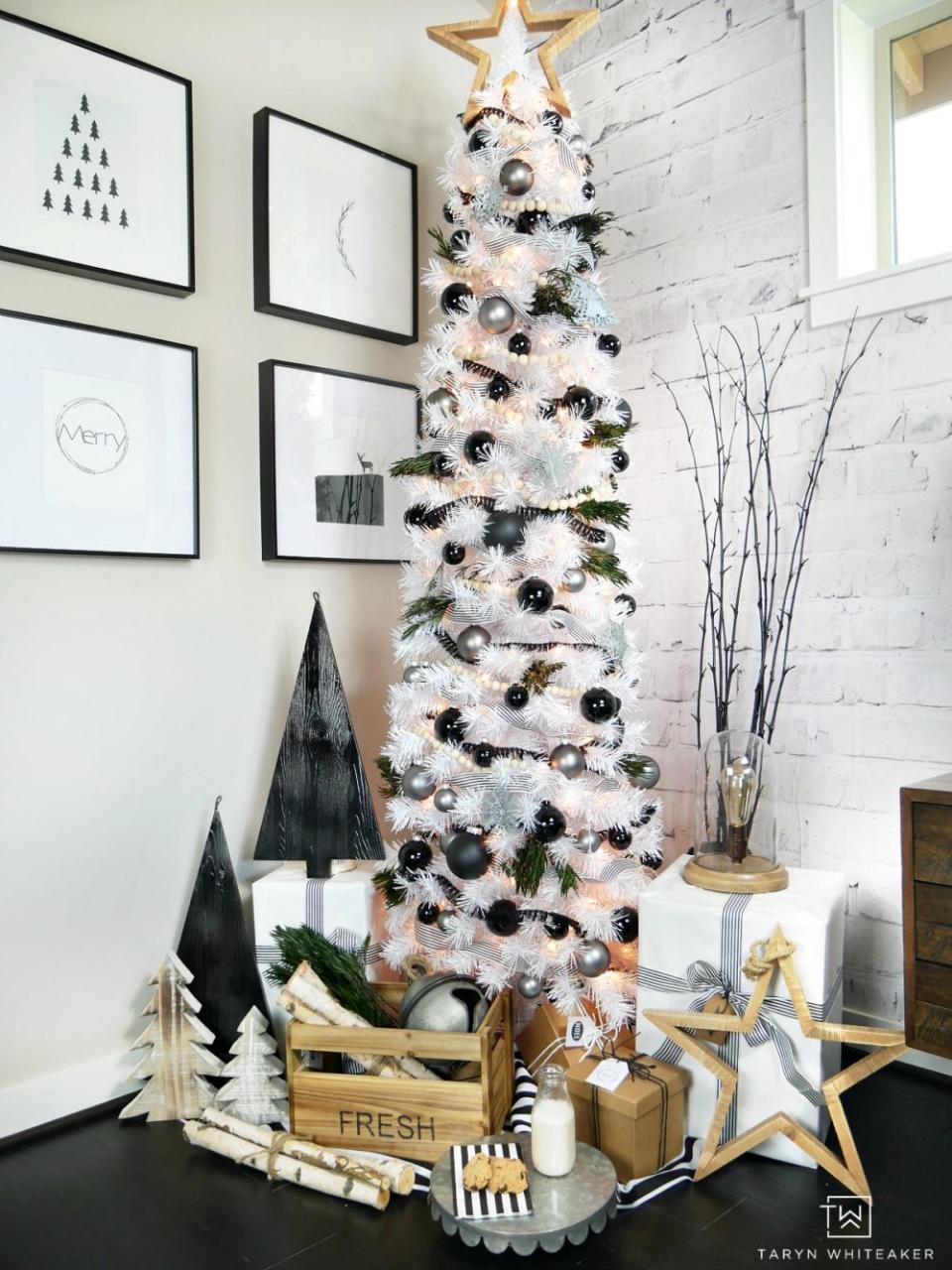 christmas decor black and white Modern Black and White Christmas Tree Taryn Whiteaker