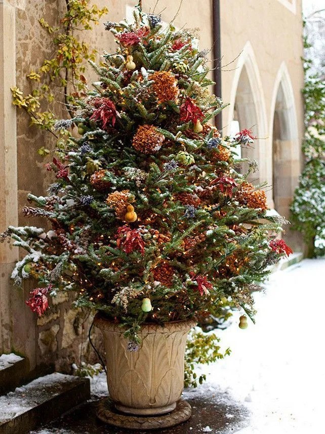 outdoor christmas decor trees 25 Amazing Outdoor Christmas Tree Decorations Ideas MagMent