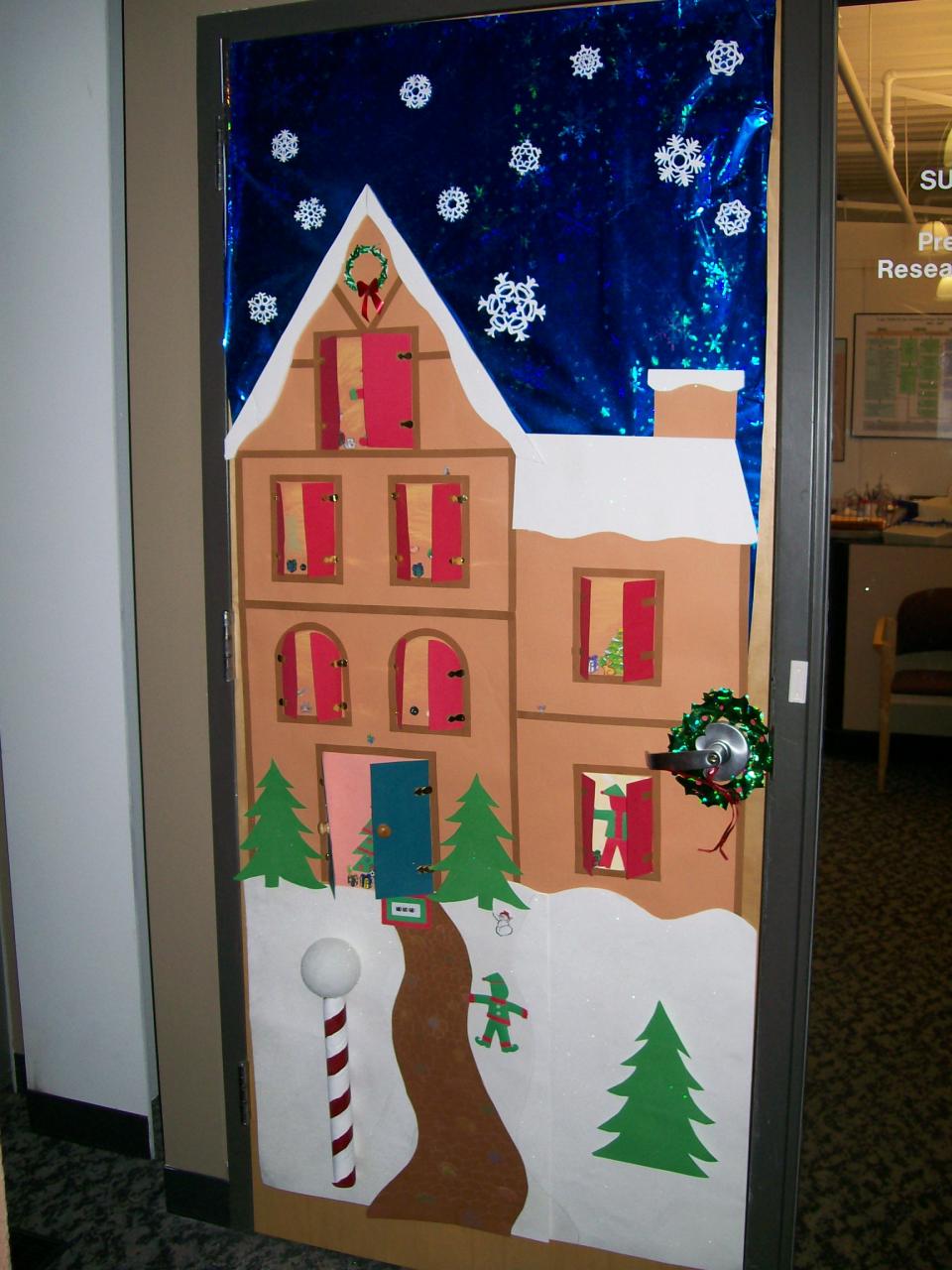 office door christmas decor Top 30 Office Christmas Decorating Ideas Flawssy