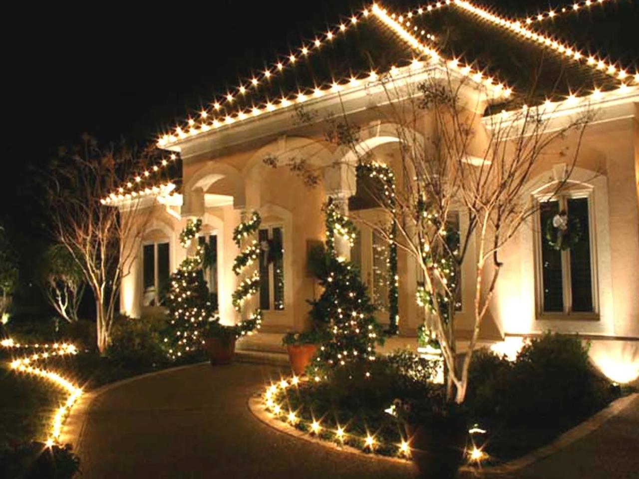 christmas decor with lights 30 Outdoor Christmas Lights Decoration Ideas Decoration Love