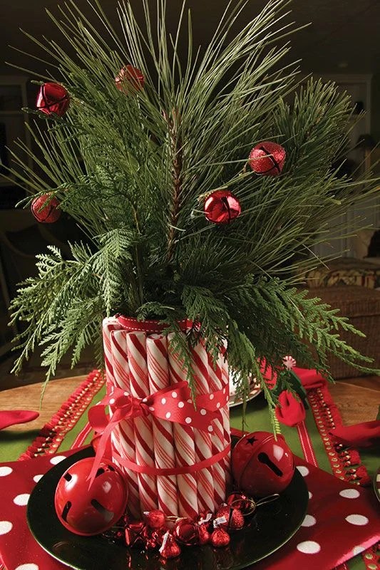 red and green christmas decor 25 Traditional Red And Green Christmas Decor Ideas Available Ideas