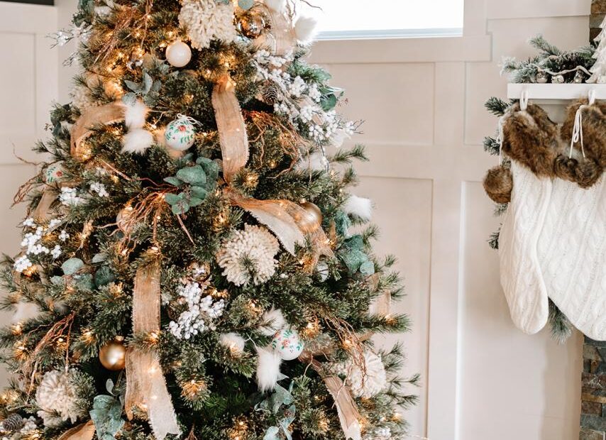 boho christmas tree decor Rustic Boho Glam Christmas Tree Decorating Ideas The DIY Mommy