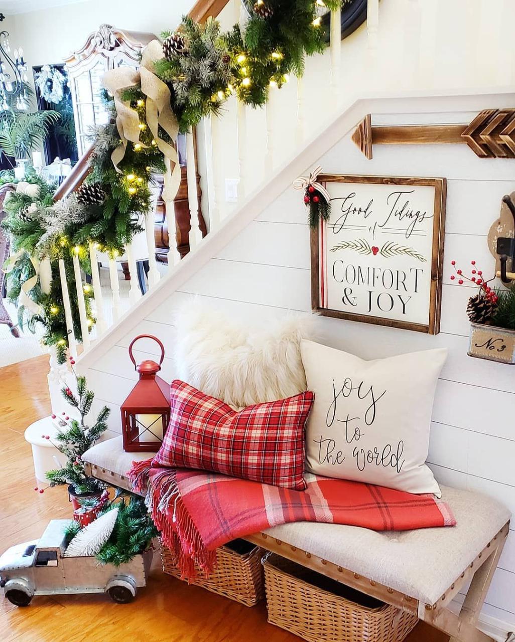 indoor entryway christmas decor 19 Amazing Christmas Entryway Ideas (Farmhouse Style & More!)