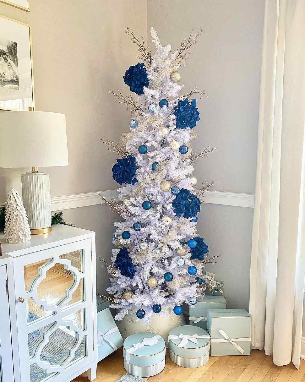 white christmas tree decor ideas How To Make A White Christmas Tree The Centerpiece Of Your Holiday Decor