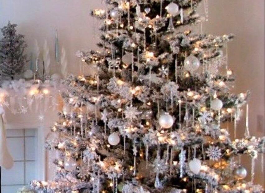 white decor christmas tree 48 Stunning White Christmas Tree Ideas To Decorate Your Interior