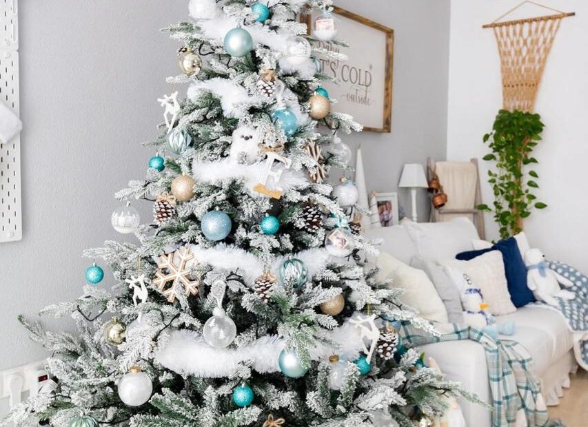 blue and white christmas decor White Christmas Tree Blue Decorating Ideas