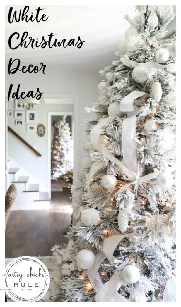 white decor for christmas White Christmas Decor Ideas (dining room & foyer) Artsy Chicks Rule®