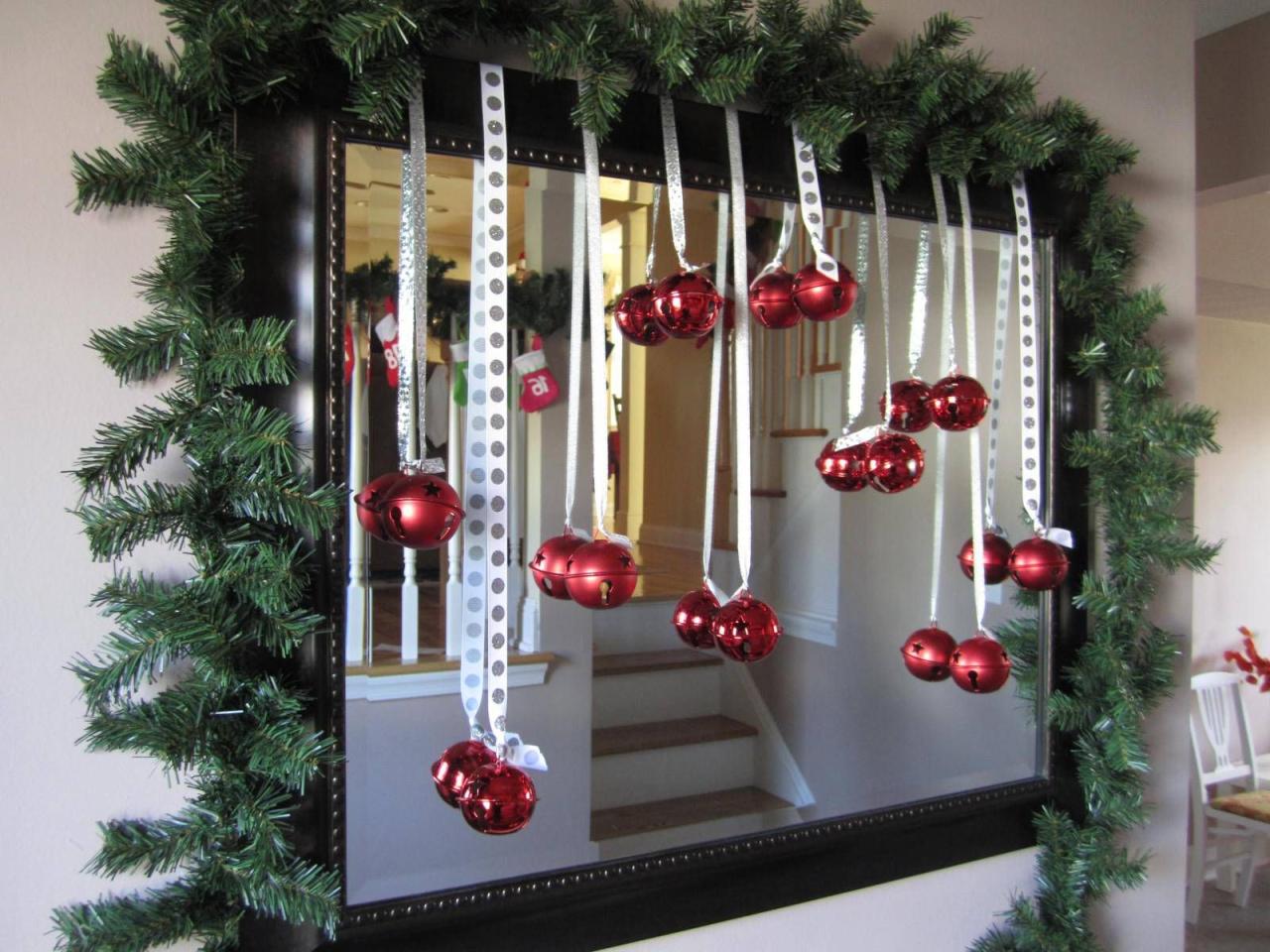 christmas decor for mirrors Decking the hall...literally Spot of Tea Designs Christmas mirror, Christmas decor diy