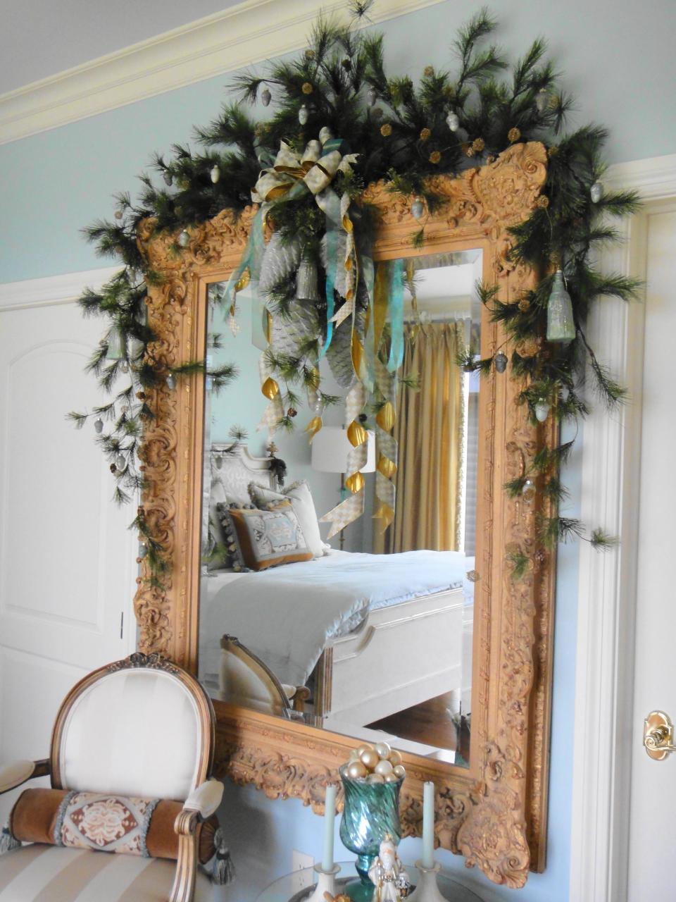 christmas decor for mirrors 30+ Christmas Decor For Mirrors HomeDecorish