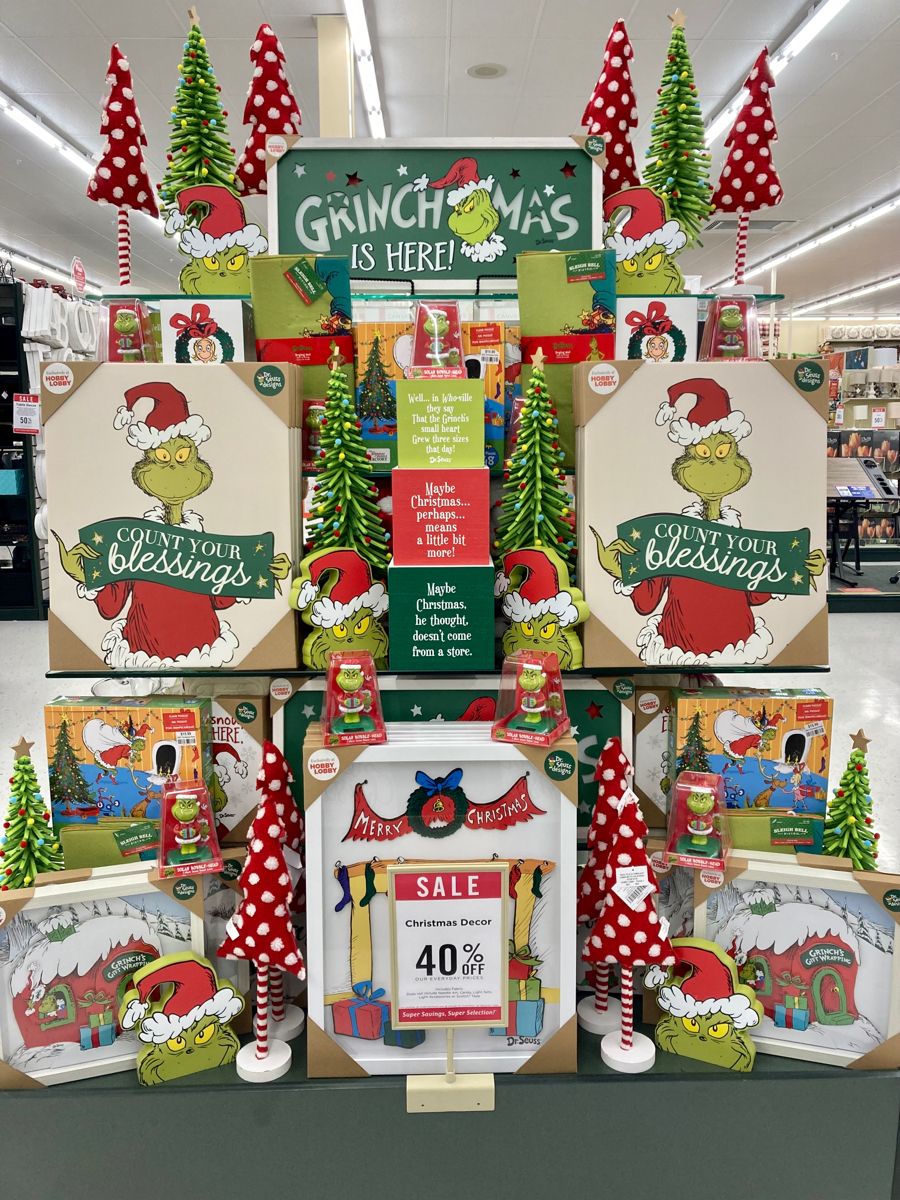 grinch christmas decor hobby lobby Store 59 Grinch christmas decorations, Grinch yard decorations, Hobby lobby christmas