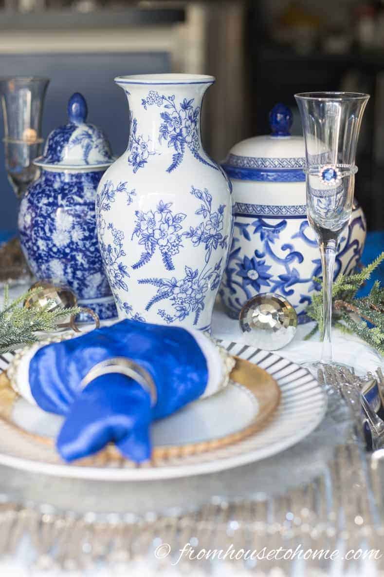 christmas decor blue and white Beautiful Blue and White Christmas Home Decorating Ideas (Plus 18 Other Bloggers' Christmas Home