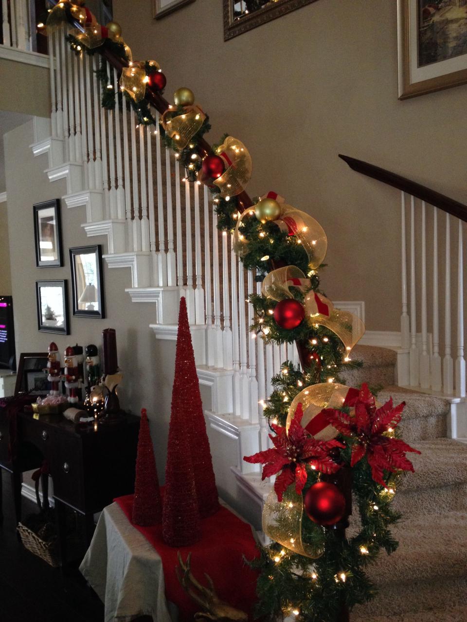 christmas decor for banister 20+ Christmas Banister Decorating Ideas