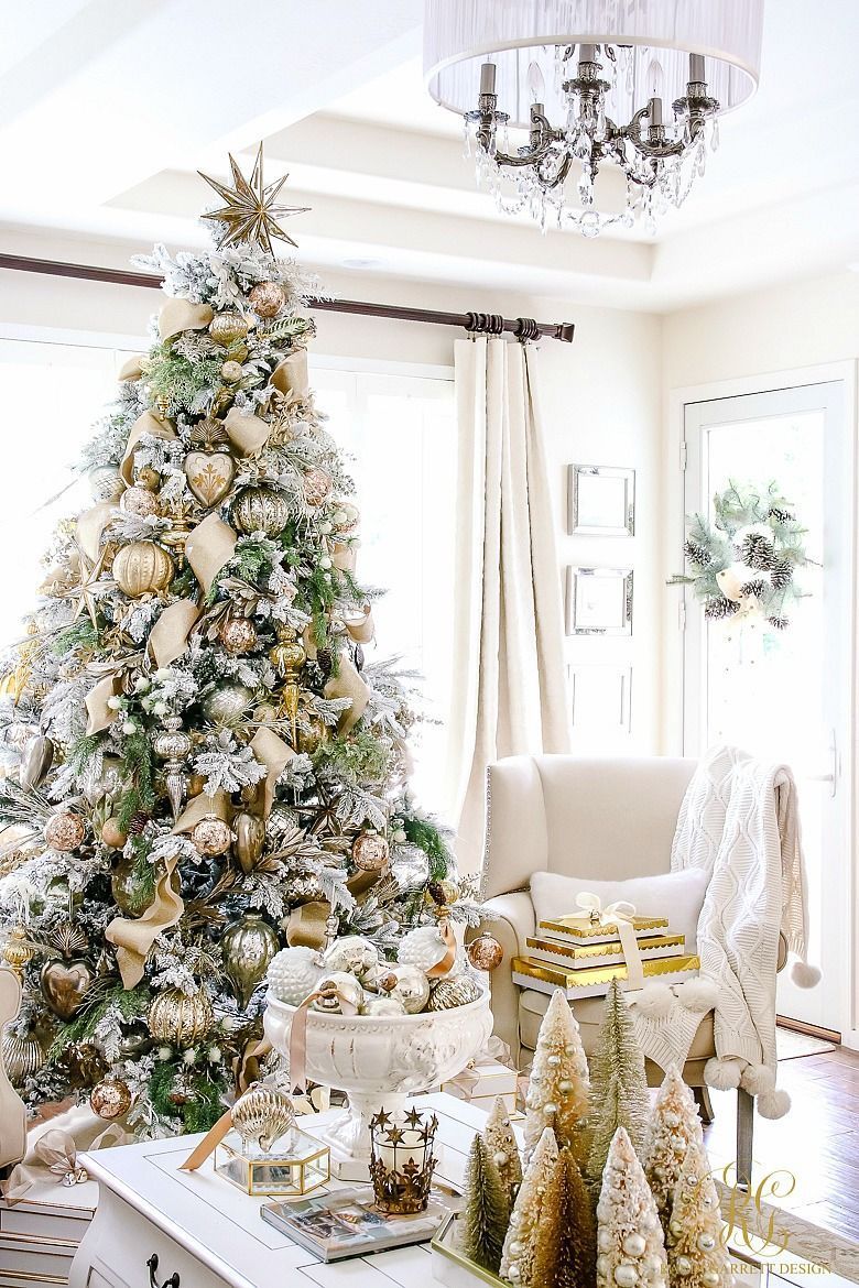 neutral christmas tree decor 25 Neutral Christmas Decor Ideas & Inspiration Neutral christmas decor, Holiday decor, Gold