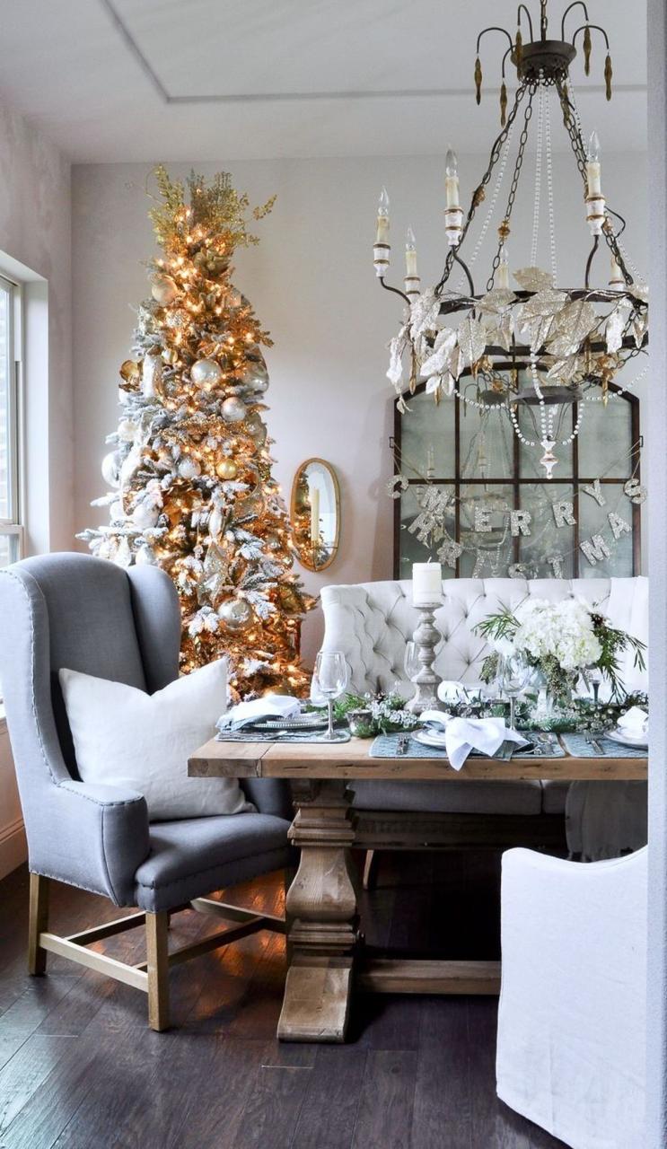 dining room christmas decor ideas 48 Beautiful Winter Dining Room Table Decor Ideas Which You Definitely Like HOMYHOMEE