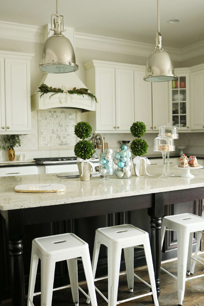 kitchen island christmas decor christmasdecorationskitchenisland Darling Darleen A Lifestyle Design Blog