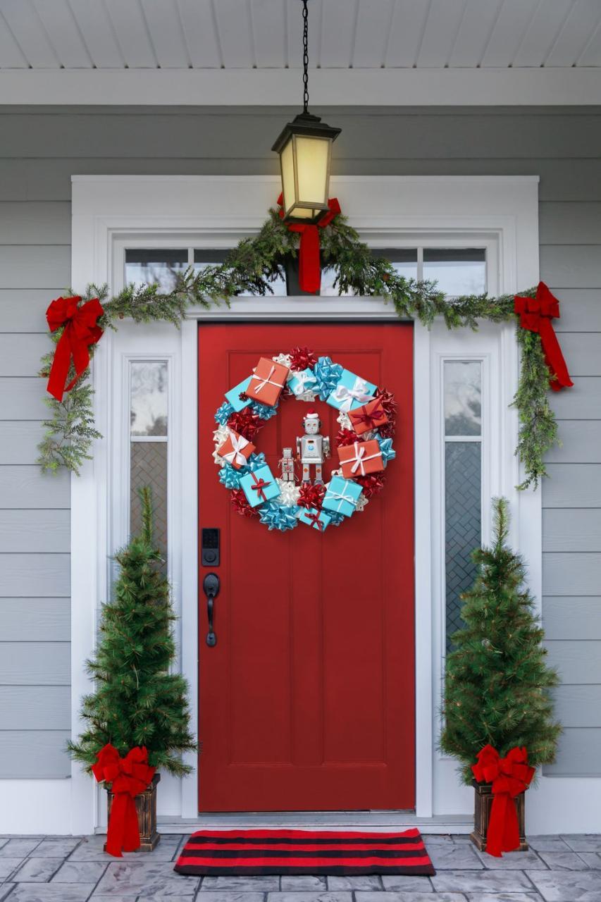 christmas door decor diy Top more than 75 best door decorations latest seven.edu.vn