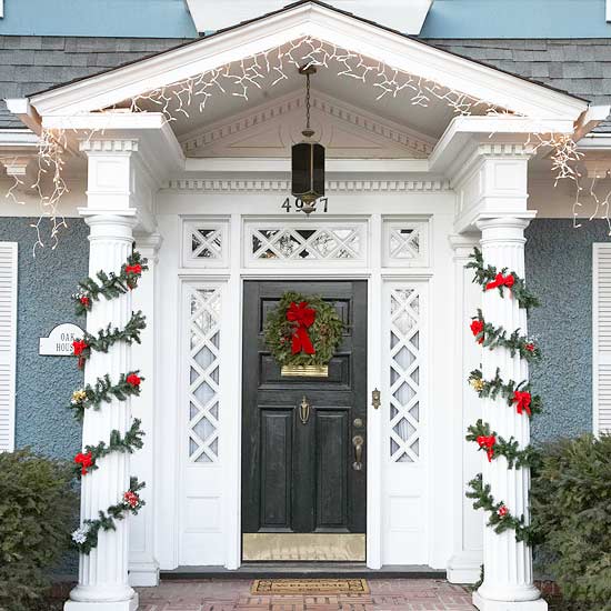 christmas front door decor ideas 20 Creative Christmas Front Door Decorations