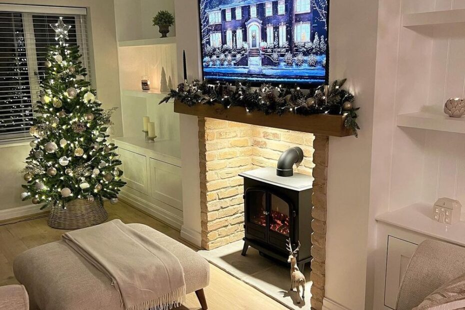 tv stand christmas decor 25 Creative Christmas TV Stand Decor Ideas Where Style Meets Festivity