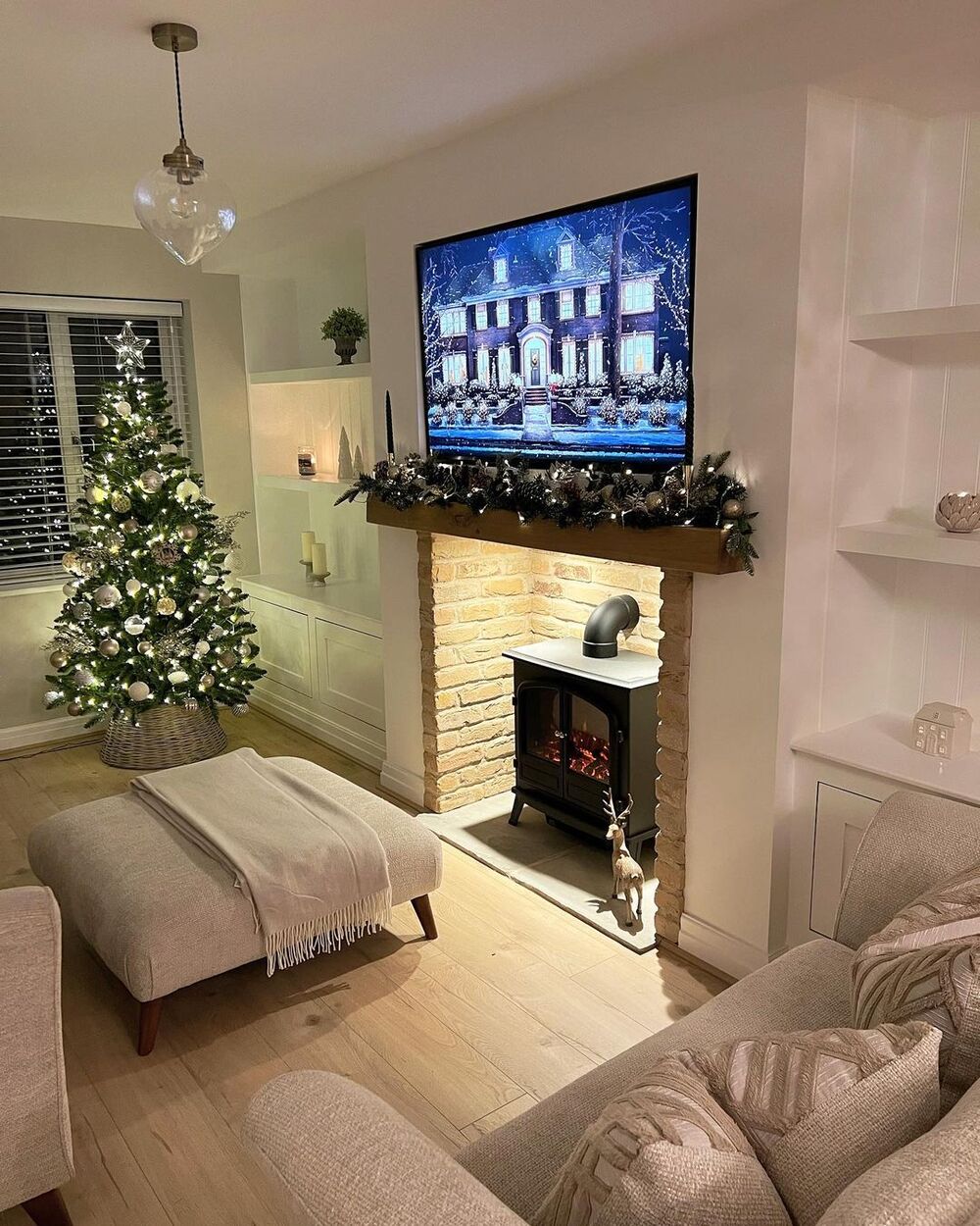 tv stand christmas decor 25 Creative Christmas TV Stand Decor Ideas Where Style Meets Festivity