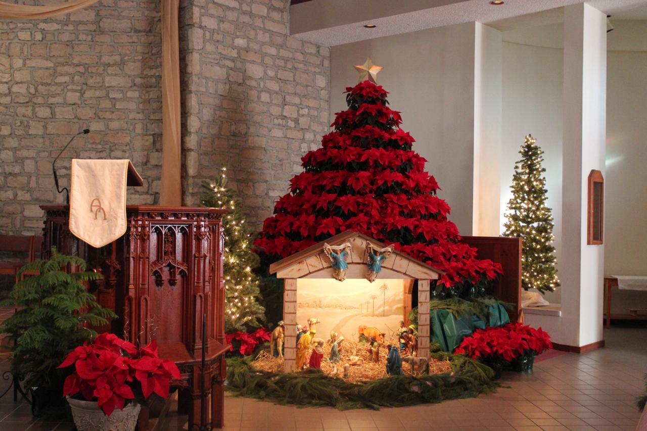 church decor for christmas 30+ Church Christmas Decorations Ideas and Images Christmas Celebration All about Christmas