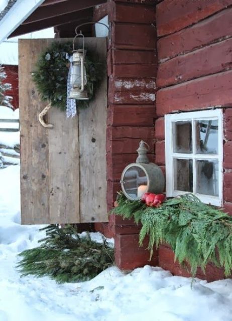 rustic outdoor christmas decor 40 Comfy Rustic Outdoor Christmas Décor Ideas Interior Decorating and Home Design Ideas