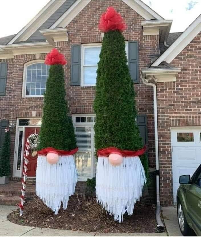 gnome christmas decorations outdoor 10+ Christmas Gnome Decorating Ideas HOMYRACKS