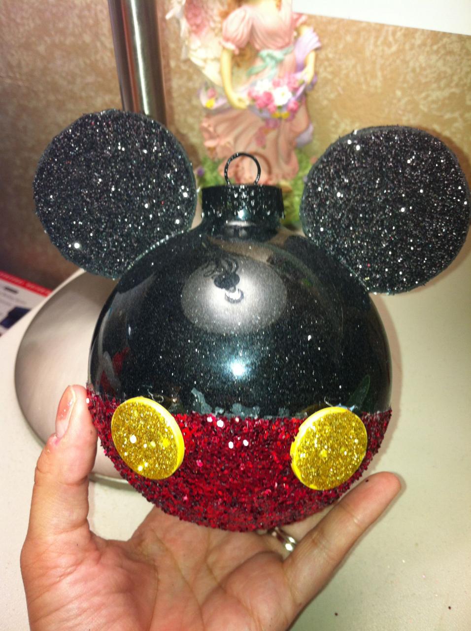 mickey mouse christmas decor Pin by Ashley on Crafts I Made Mickey mouse christmas, Disney christmas ornaments, Disney