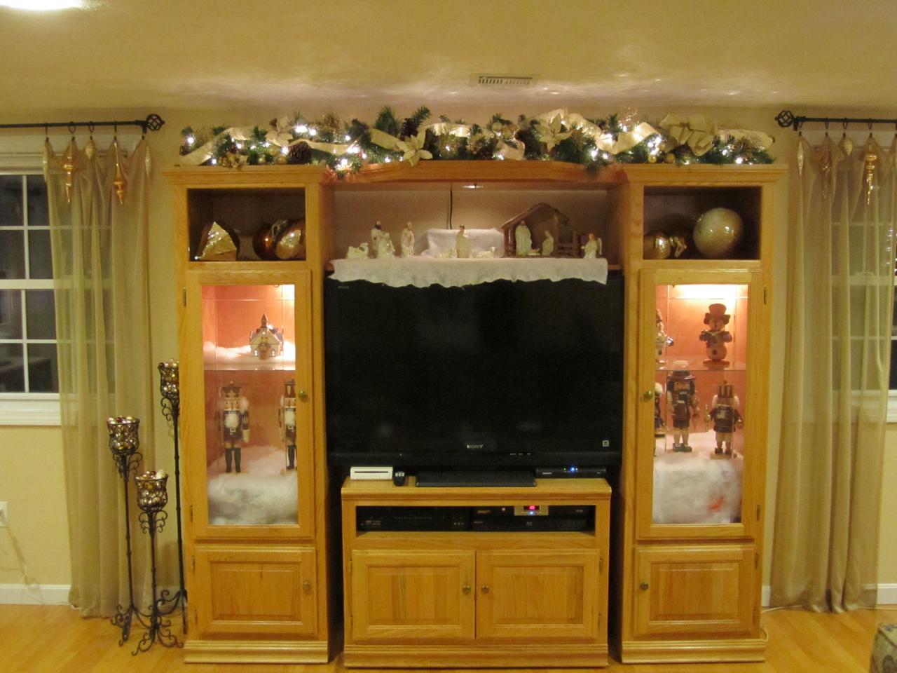 christmas decor for entertainment center 10+ Entertainment Center Christmas Decor