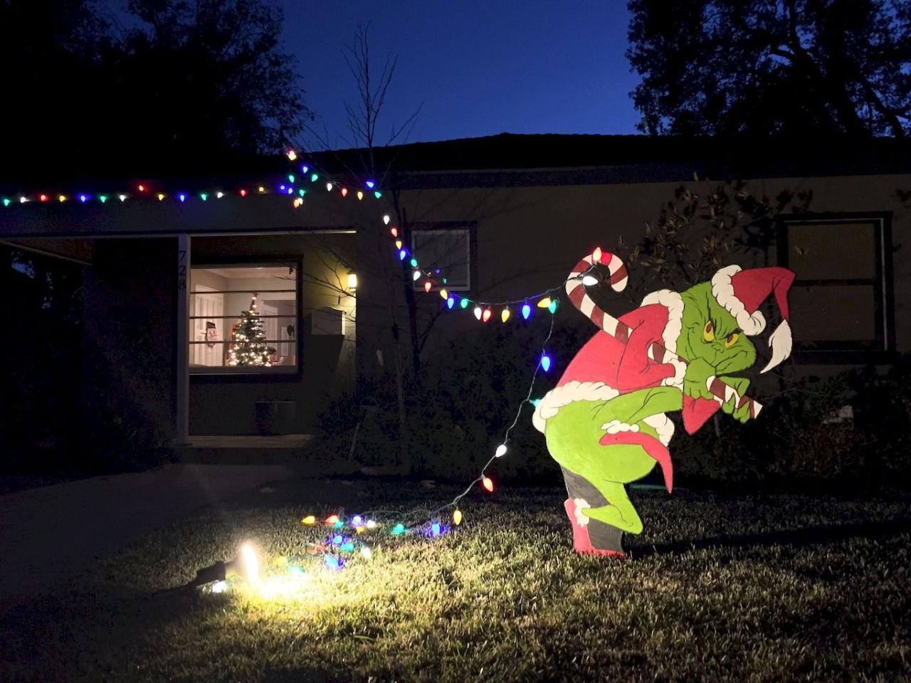 grinch christmas tree decor Outdoor Christmas Lights Decoration Ideas Home to Z Grinch christmas lights, Grinch christmas