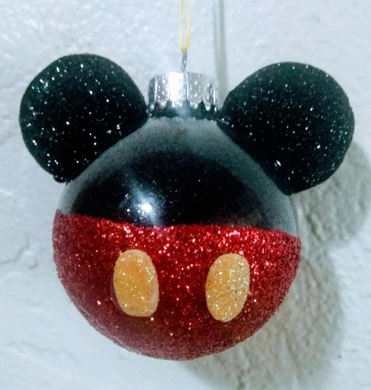 mickey mouse christmas decor DIY Mickey mouse ornament. Diy mickey mouse christmas decorations, Candy christmas decorations