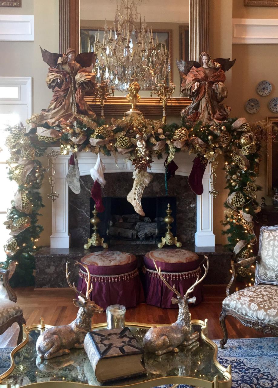 christmas house decorations inside pinterest Found on Bing from Christmas mantel decorations